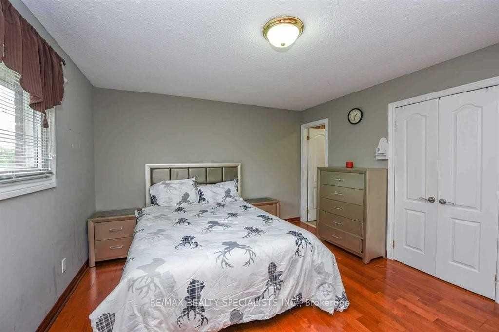 Photo 17 of 2 Marchbank Crescent, Brampton, Central Park — HOMEH