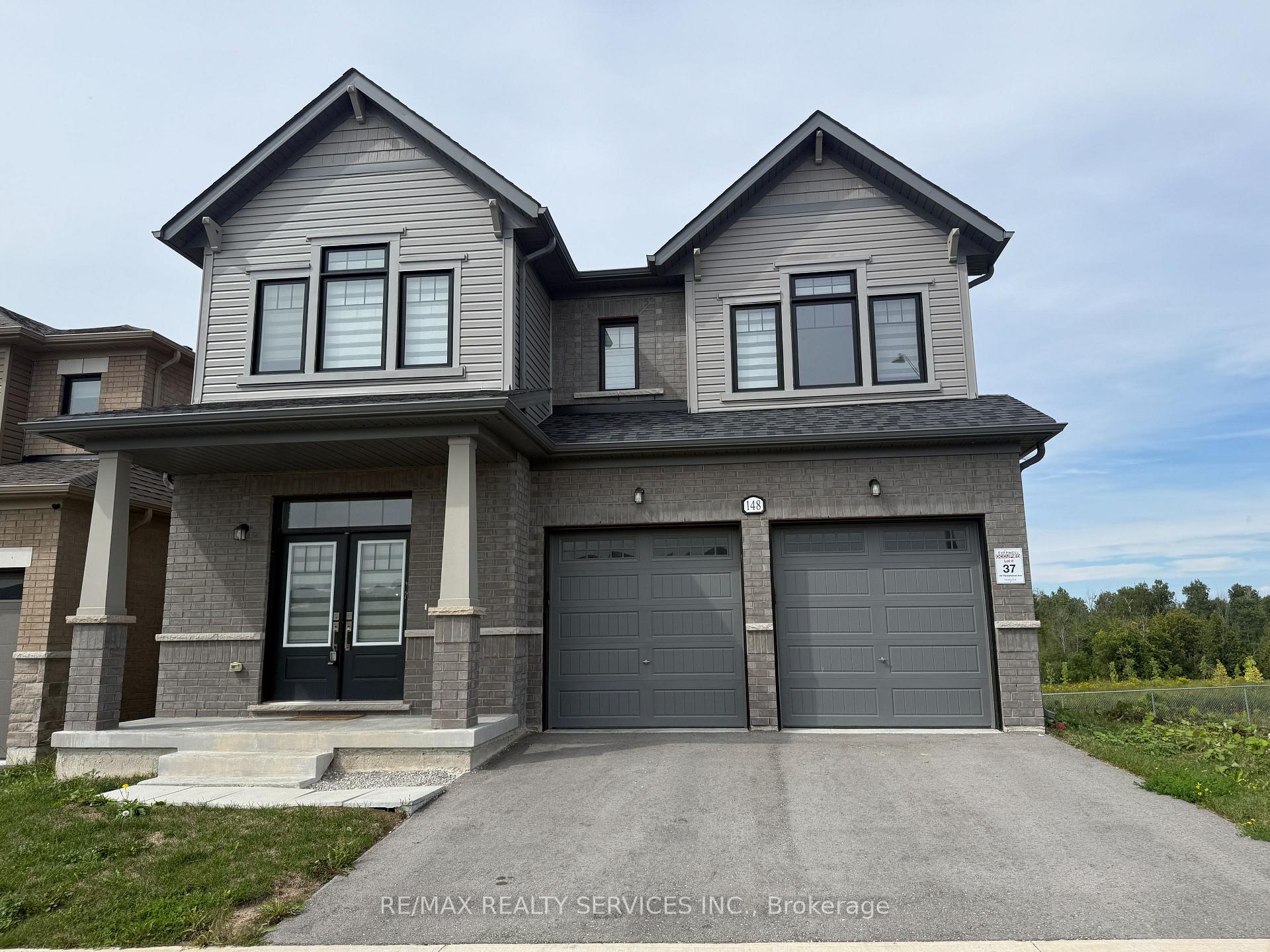 Front of 148 Thicketwood Avenue