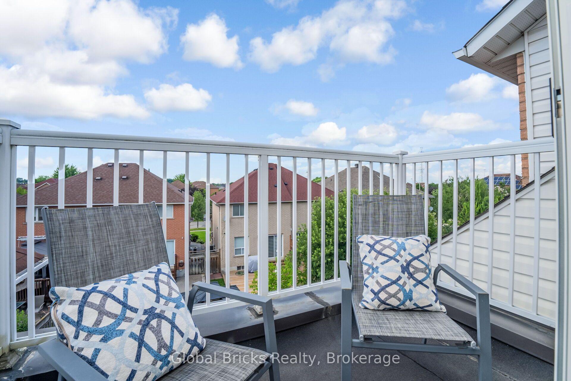 Photo 48 of 585 Candlestick Circle, Mississauga, Hurontario — HOMEH