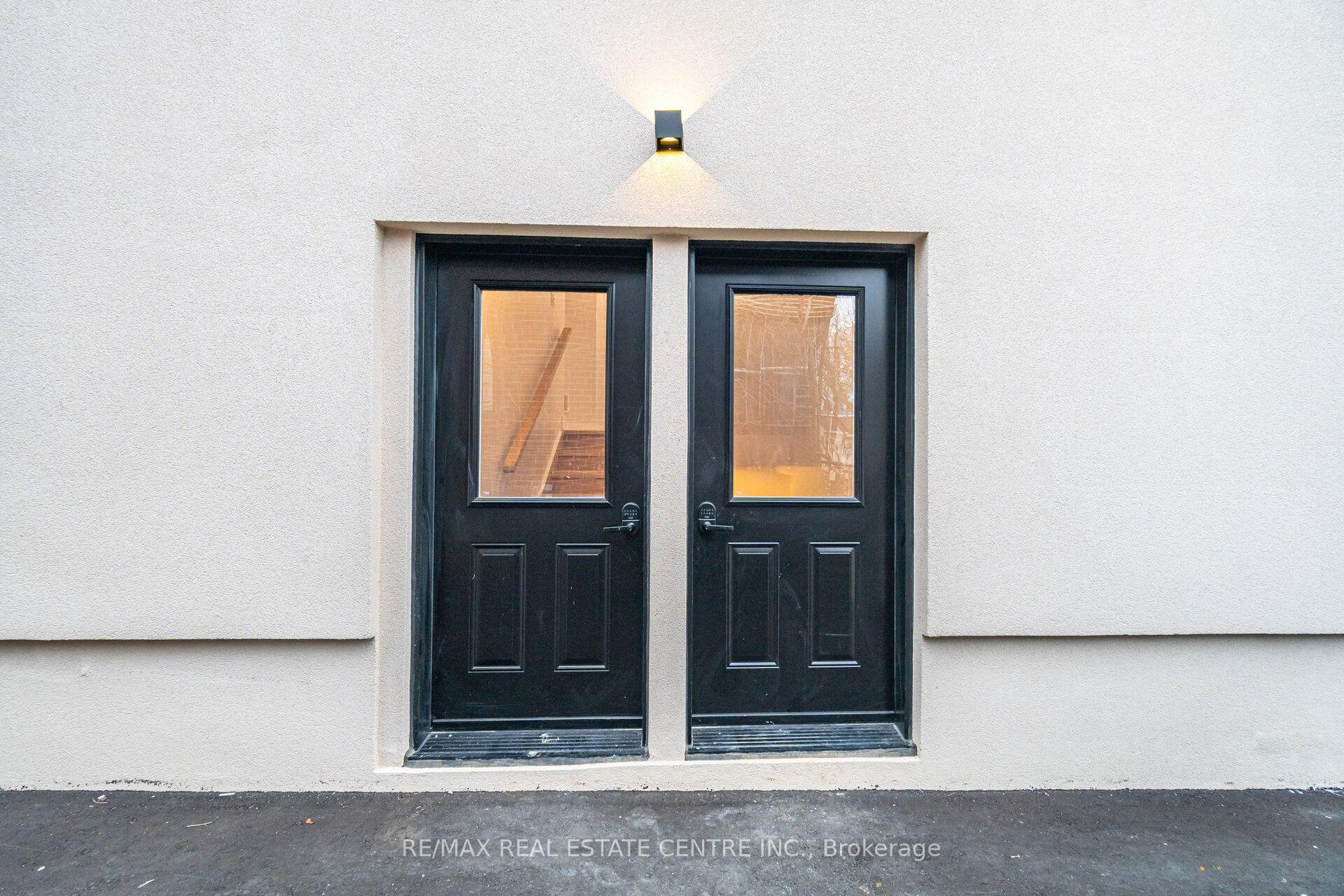Photo 2 of Unit Basement, 11 Bentley Drive, Etobicoke, Stonegate-Queensway — HOMEH