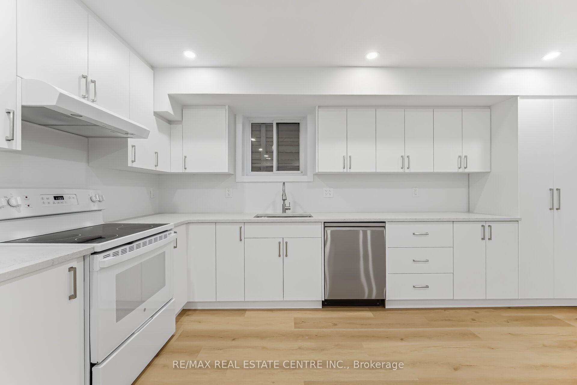 Photo 17 of Unit Basement, 11 Bentley Drive, Etobicoke, Stonegate-Queensway — HOMEH