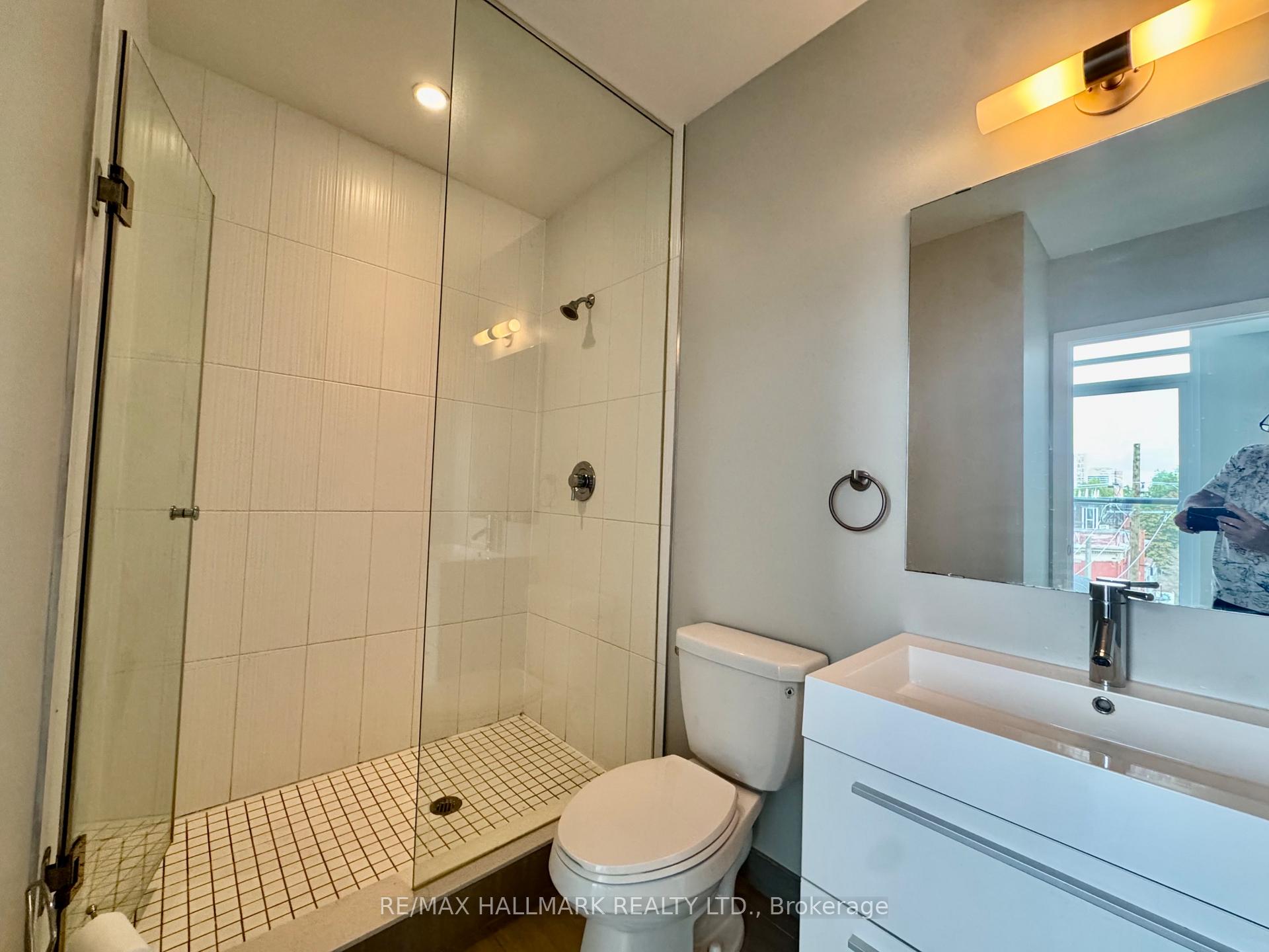 Photo 37 of Unit 516, 297 College Street, Toronto, Kensington-Chinatown — HOMEH