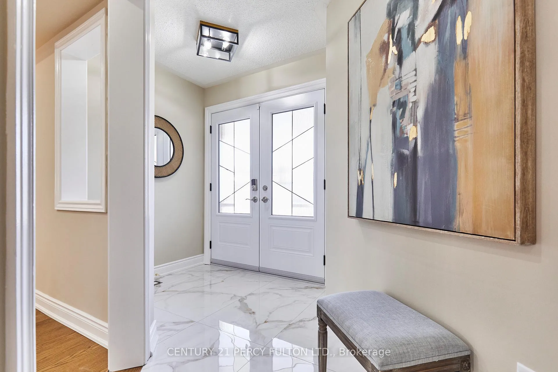 Photo 2 of 90 Southfield Avenue, Clarington, Courtice — HOMEH