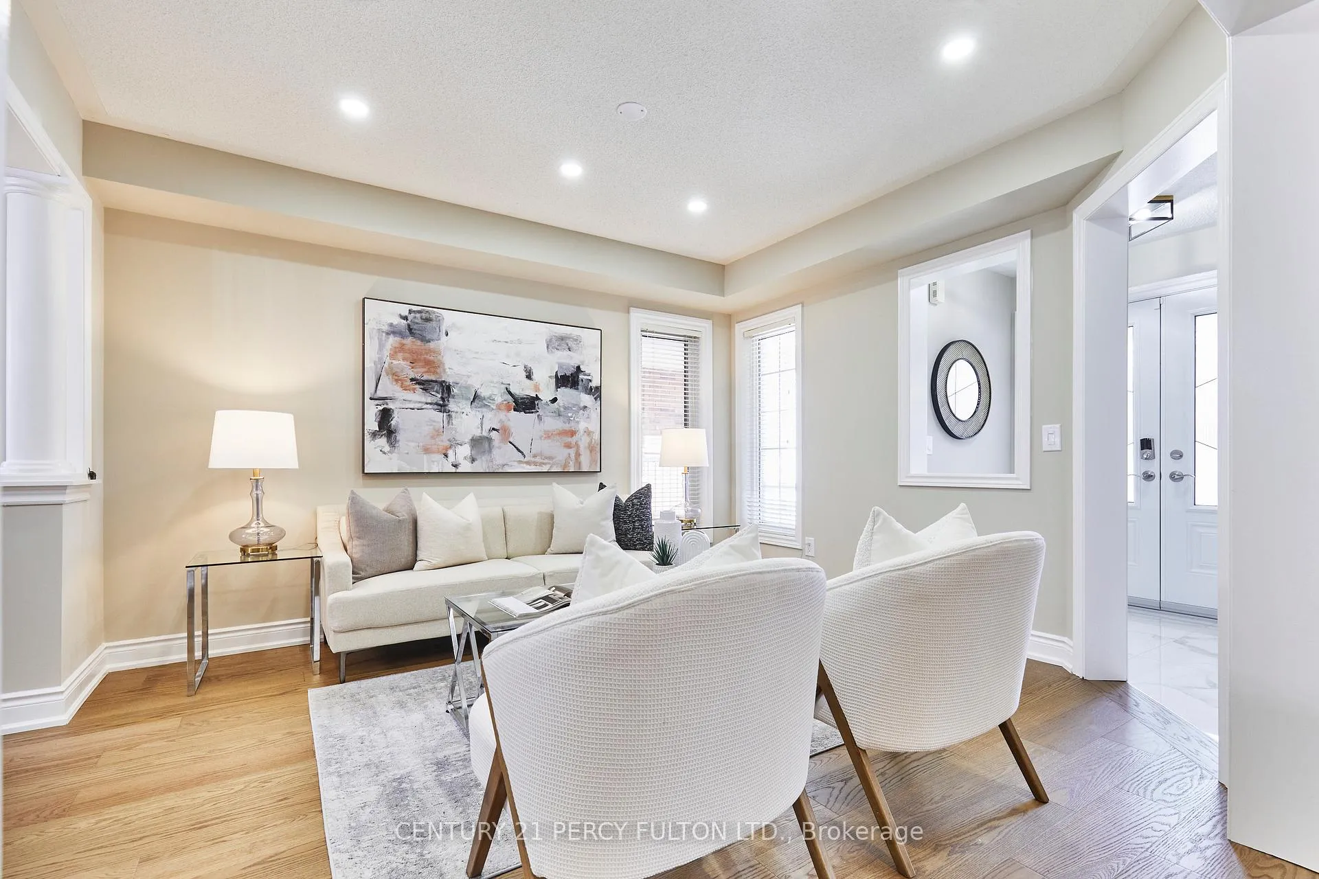 Photo 3 of 90 Southfield Avenue, Clarington, Courtice — HOMEH