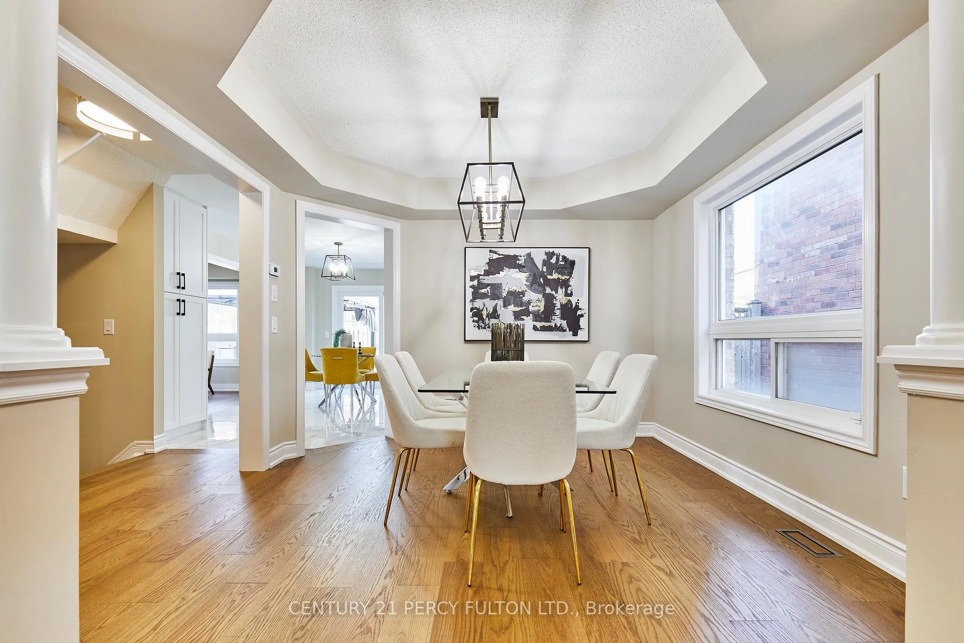 Photo 5 of 90 Southfield Avenue, Clarington, Courtice — HOMEH