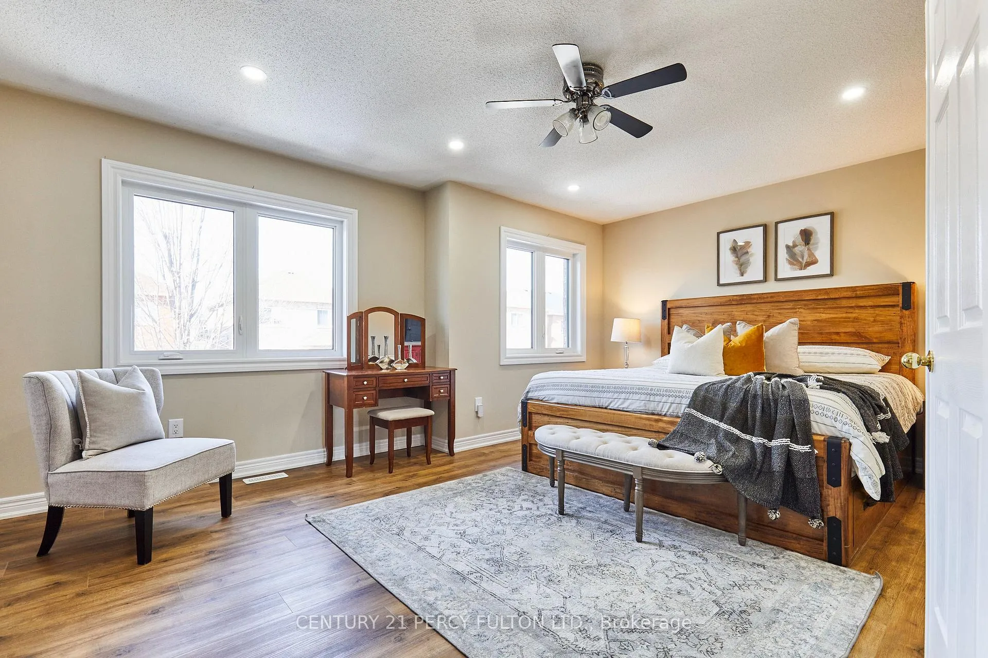 Photo 17 of 90 Southfield Avenue, Clarington, Courtice — HOMEH