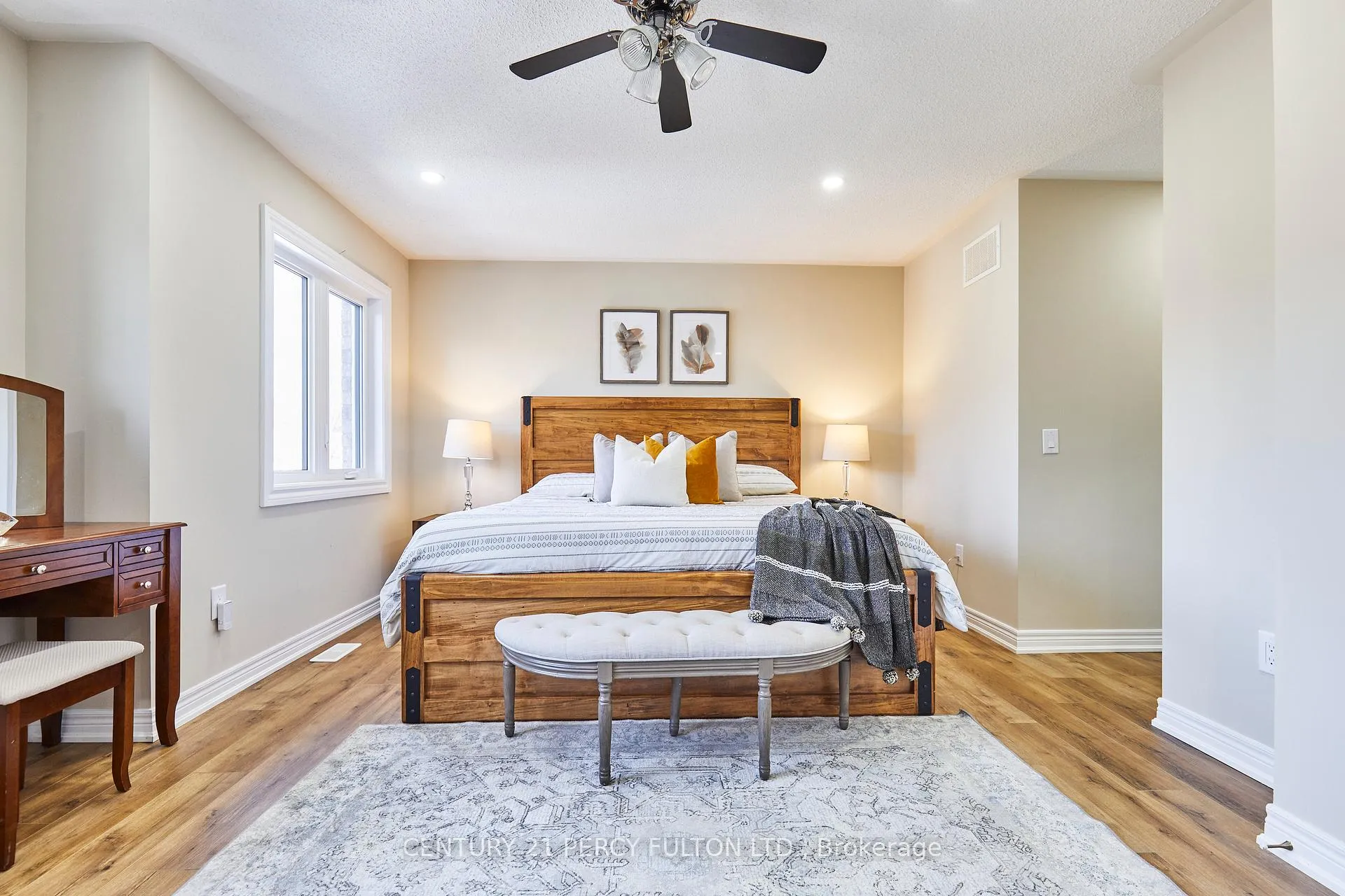 Photo 18 of 90 Southfield Avenue, Clarington, Courtice — HOMEH