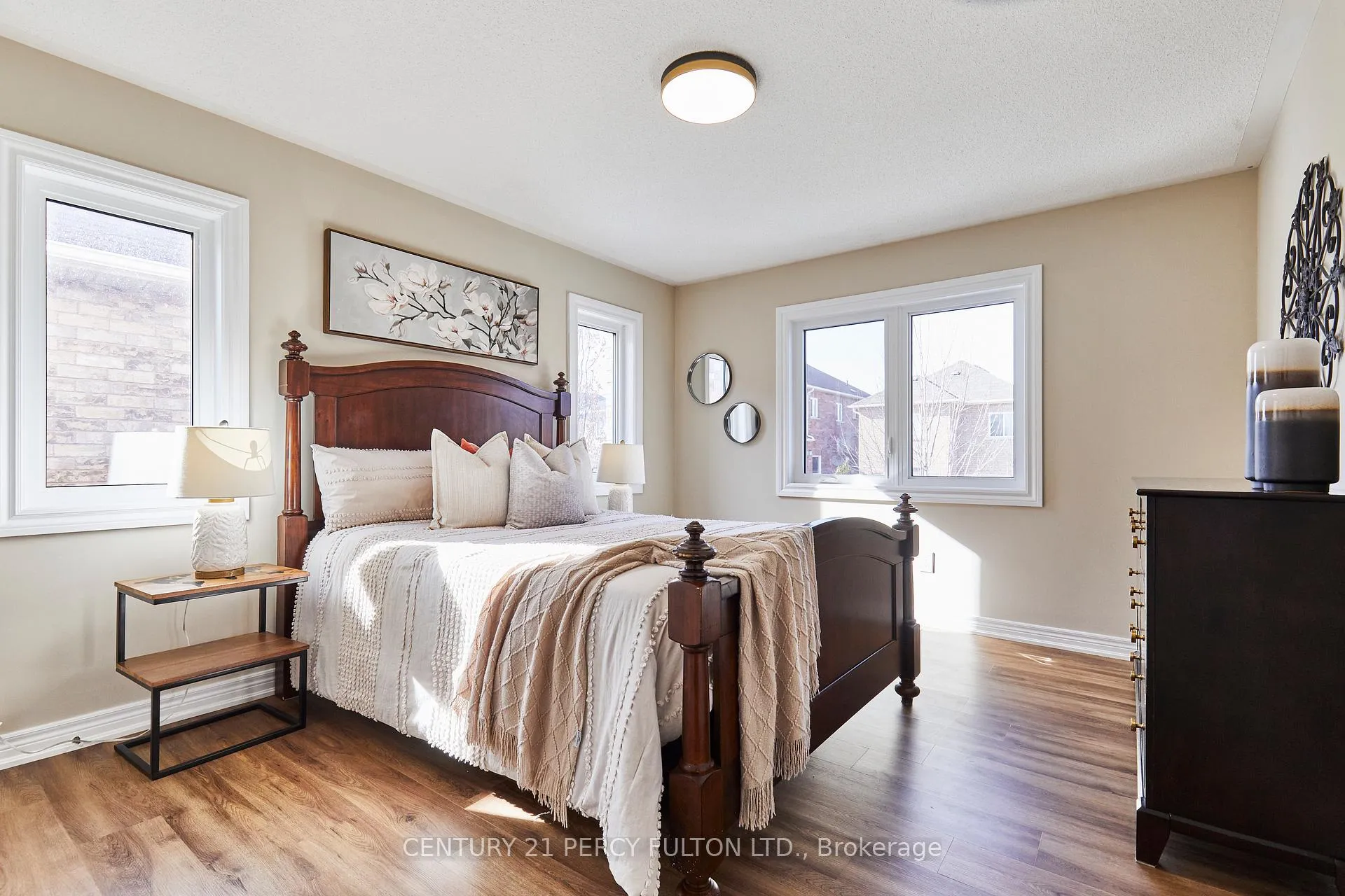 Photo 24 of 90 Southfield Avenue, Clarington, Courtice — HOMEH