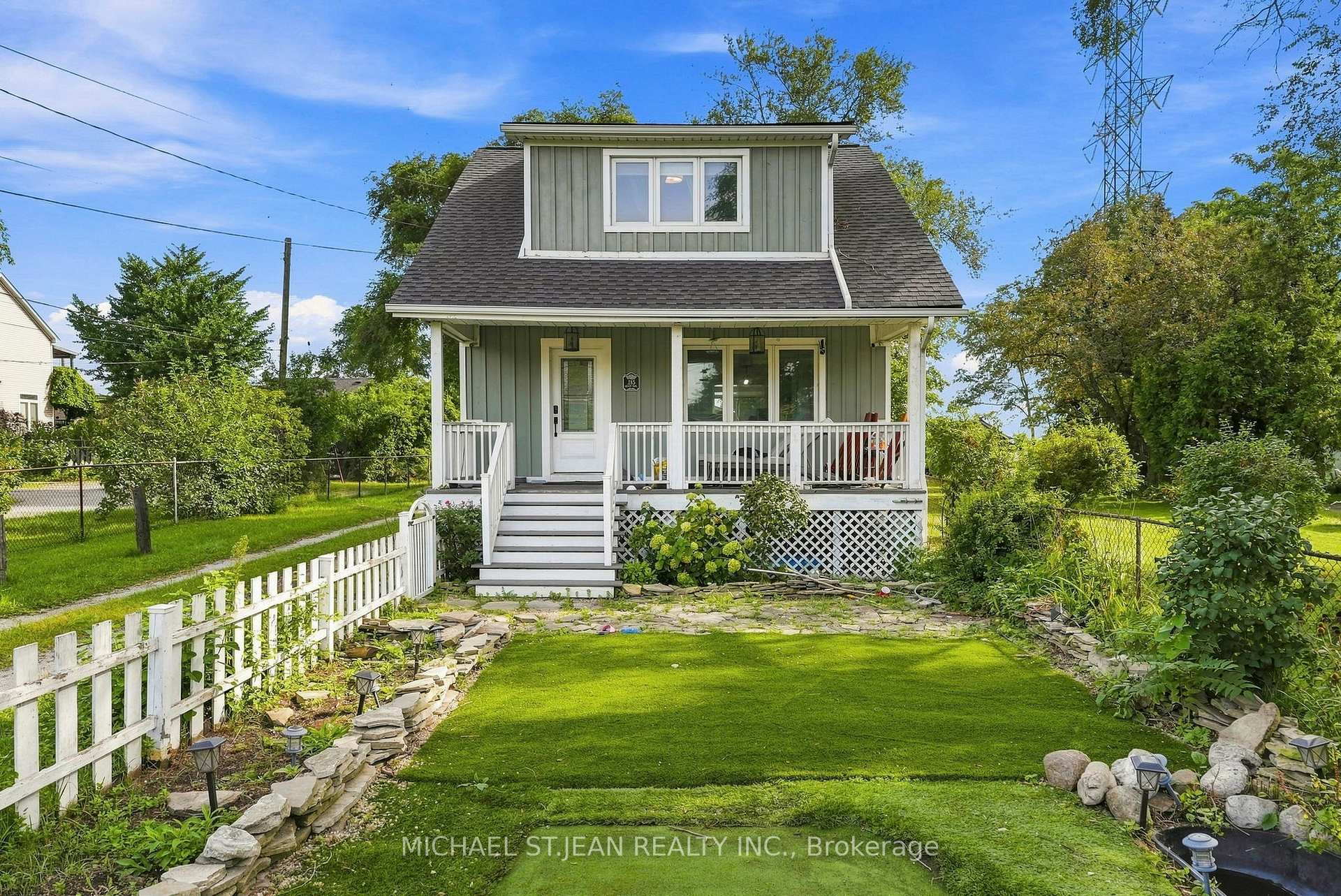 Photo 4 of 285 Beach Boulevard, Hamilton, Hamilton Beach — HOMEH