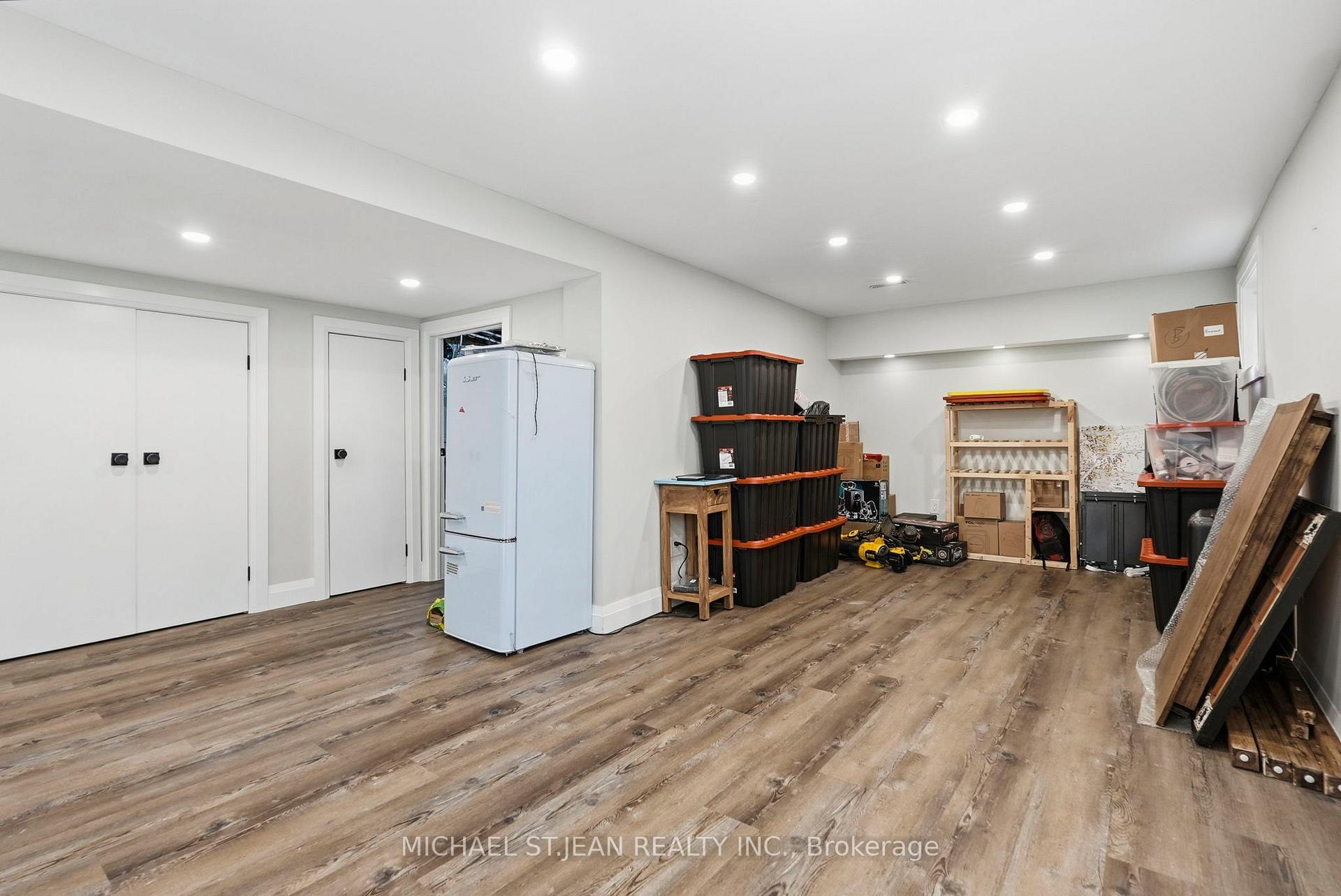 Photo 32 of 285 Beach Boulevard, Hamilton, Hamilton Beach — HOMEH