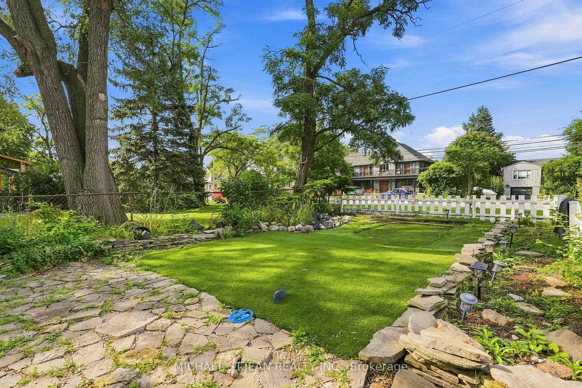 Photo 35 of 285 Beach Boulevard, Hamilton, Hamilton Beach — HOMEH