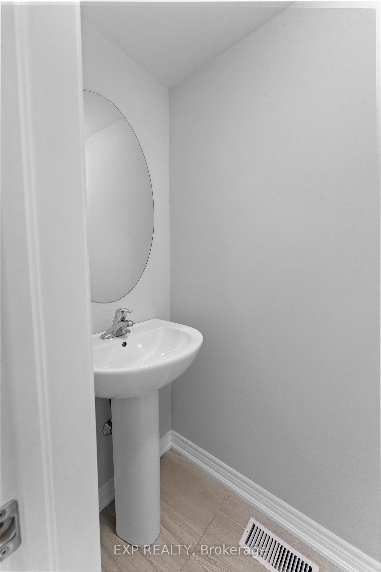 Photo 5 of Unit 86, 7768 Ascot Circle, Niagara Falls, Ascot — HOMEH