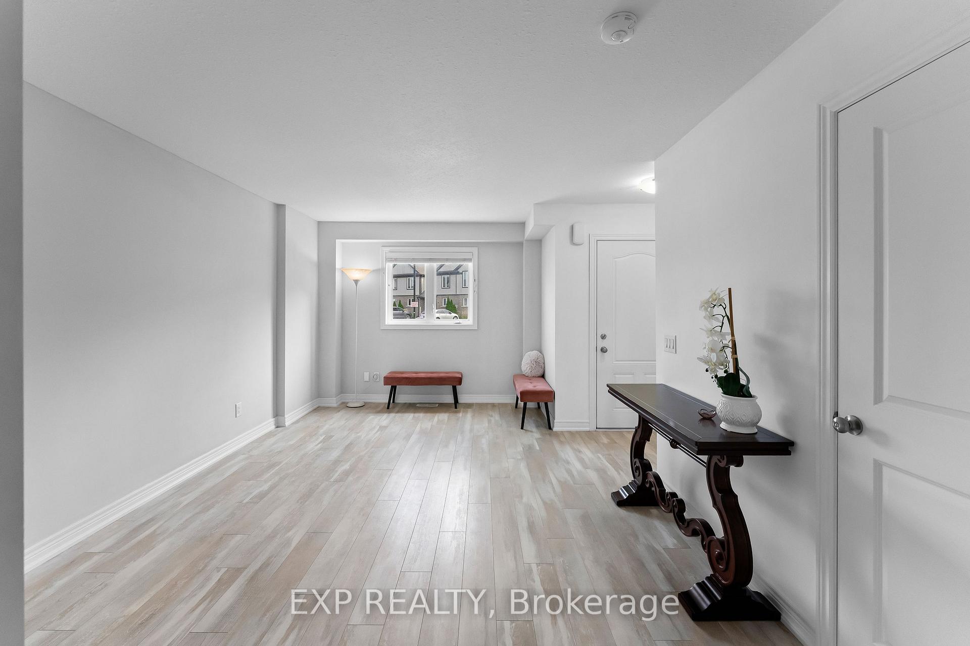 Photo 6 of Unit 86, 7768 Ascot Circle, Niagara Falls, Ascot — HOMEH