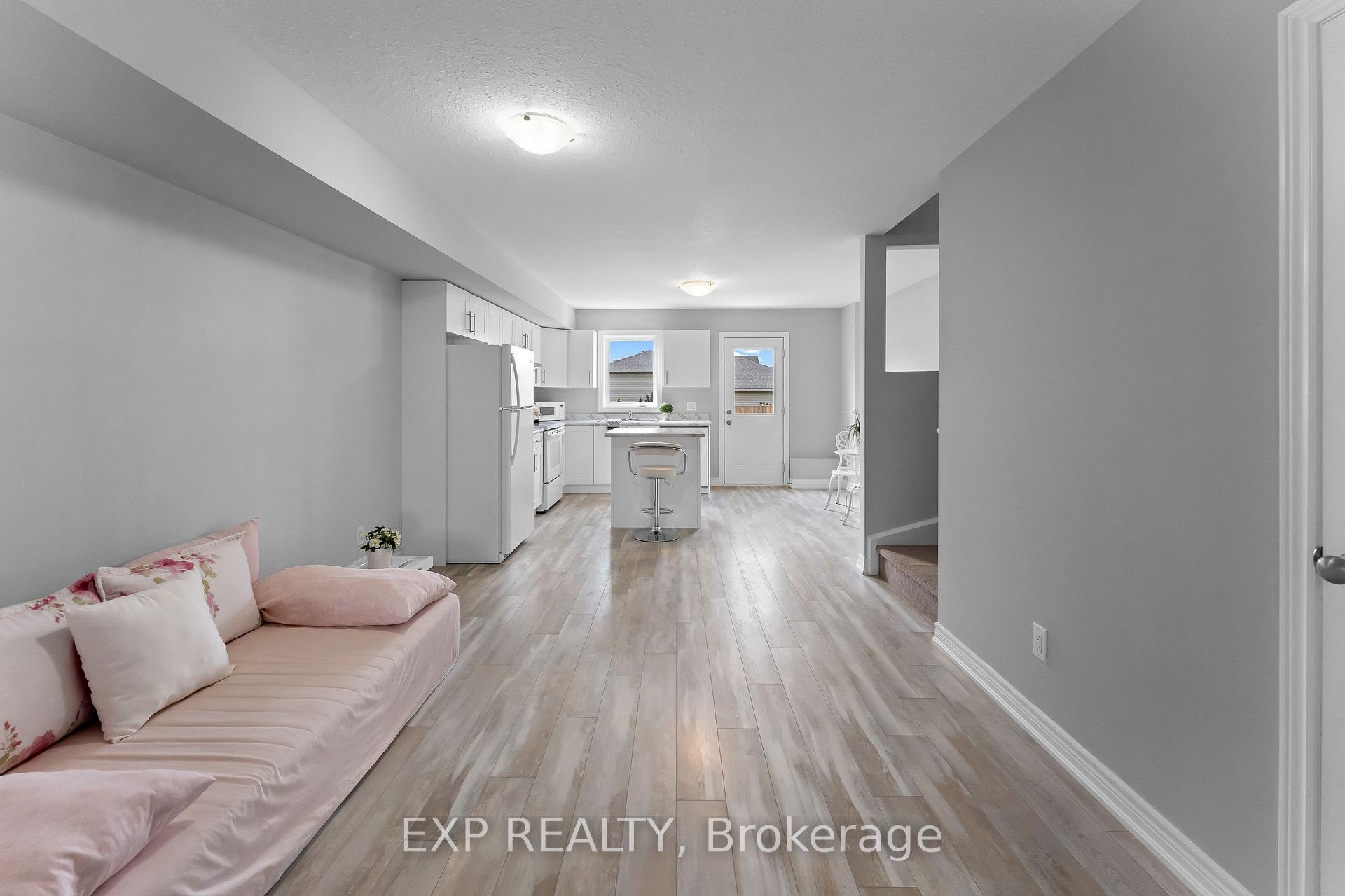 Photo 8 of Unit 86, 7768 Ascot Circle, Niagara Falls, Ascot — HOMEH