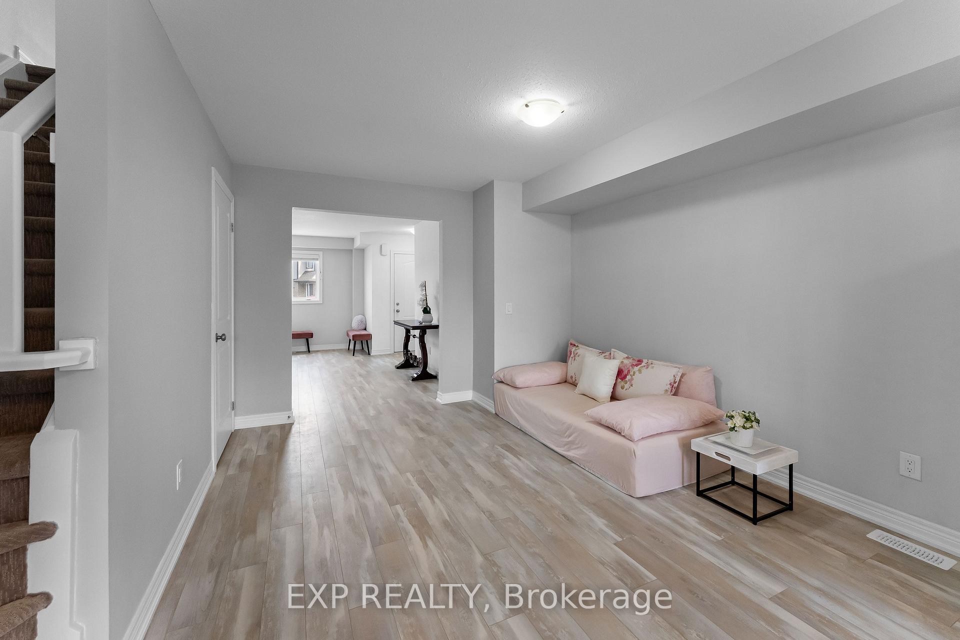 Photo 10 of Unit 86, 7768 Ascot Circle, Niagara Falls, Ascot — HOMEH