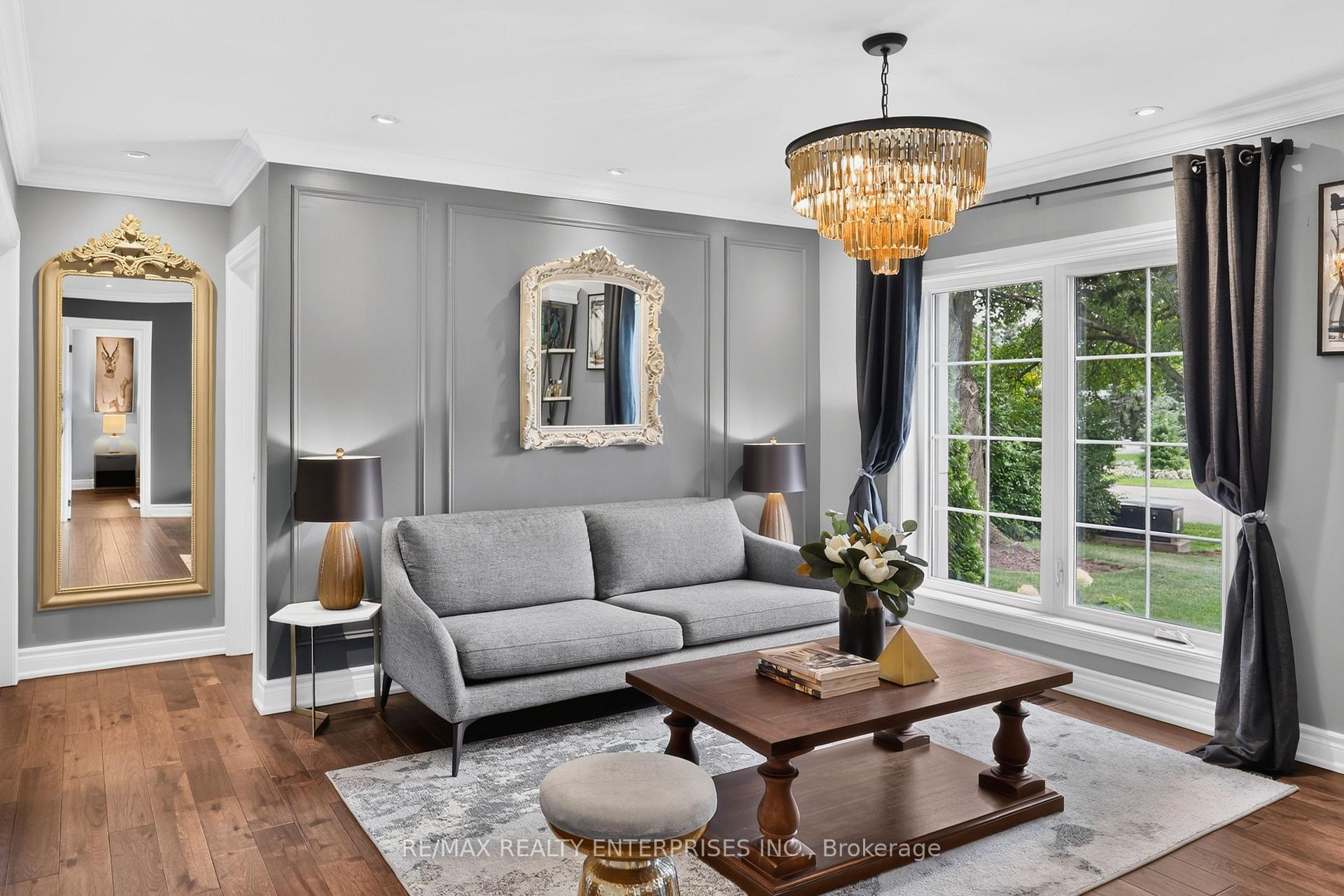 Photo 7 of 273 Savoy Crescent, Oakville, Southwest — HOMEH