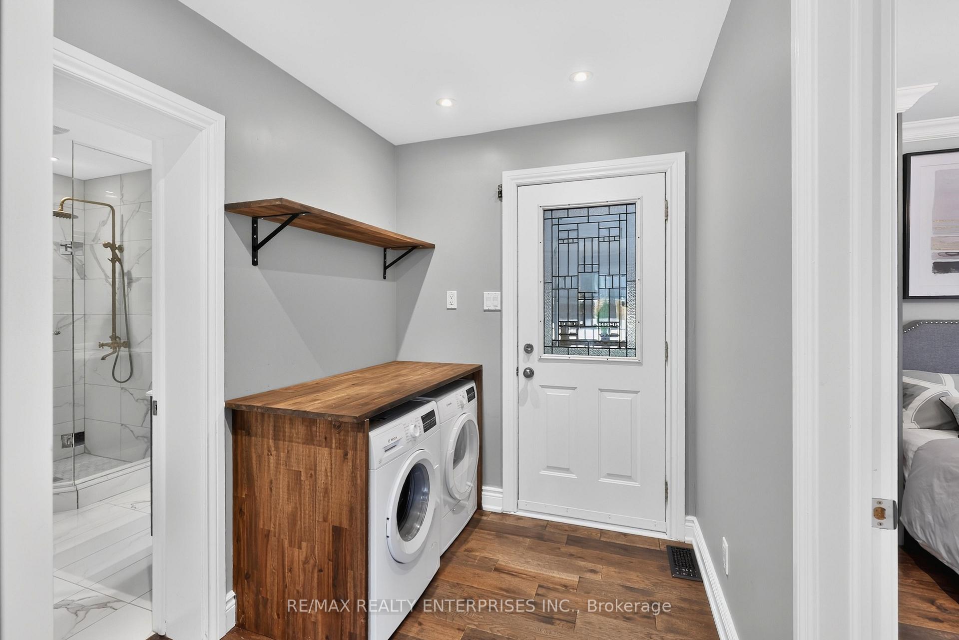 Photo 33 of 273 Savoy Crescent, Oakville, Southwest — HOMEH
