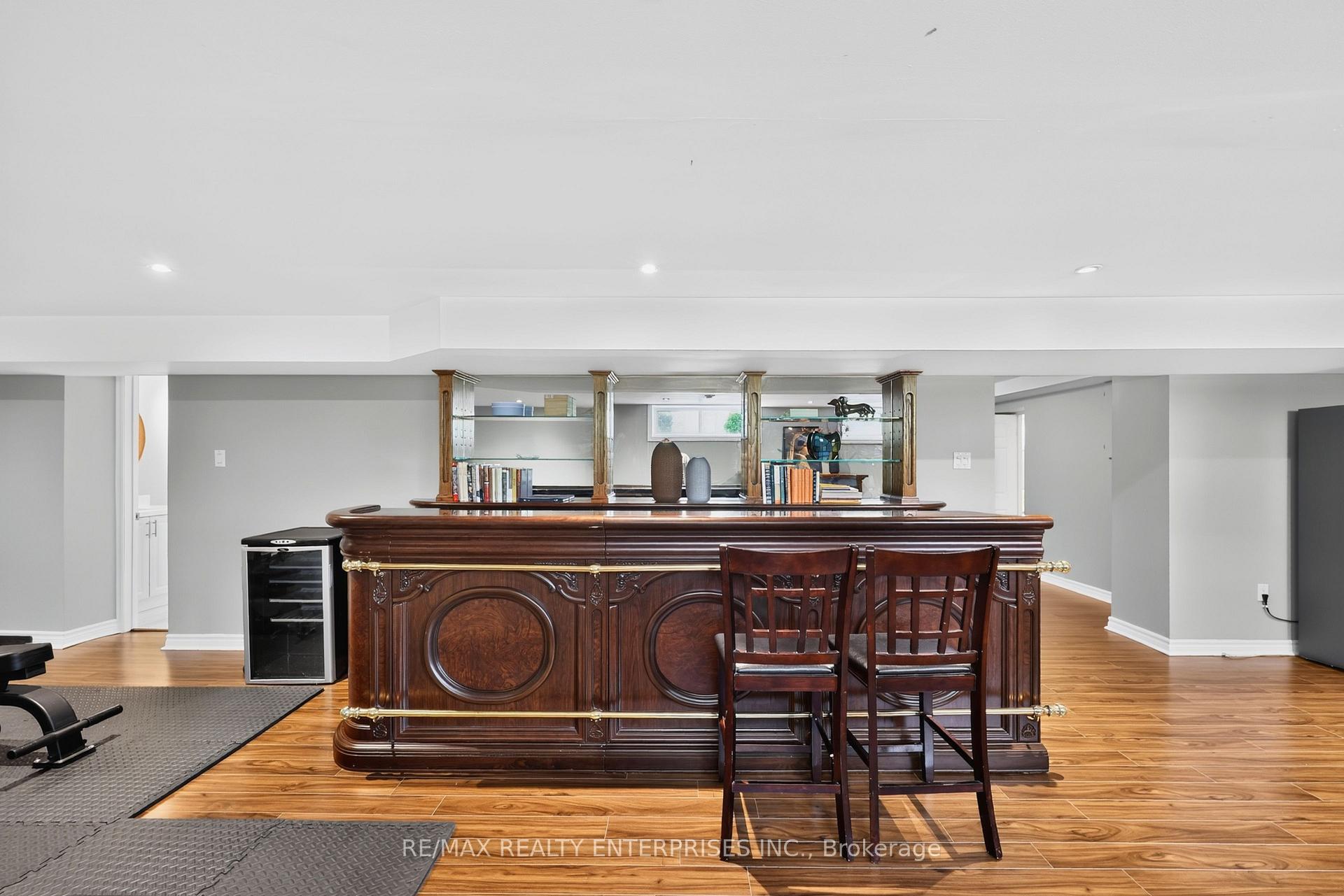 Photo 36 of 273 Savoy Crescent, Oakville, Southwest — HOMEH
