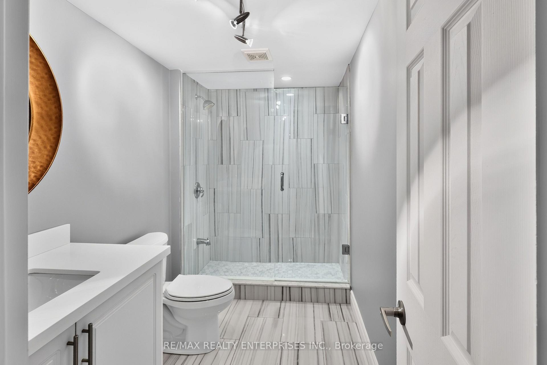 Photo 40 of 273 Savoy Crescent, Oakville, Southwest — HOMEH