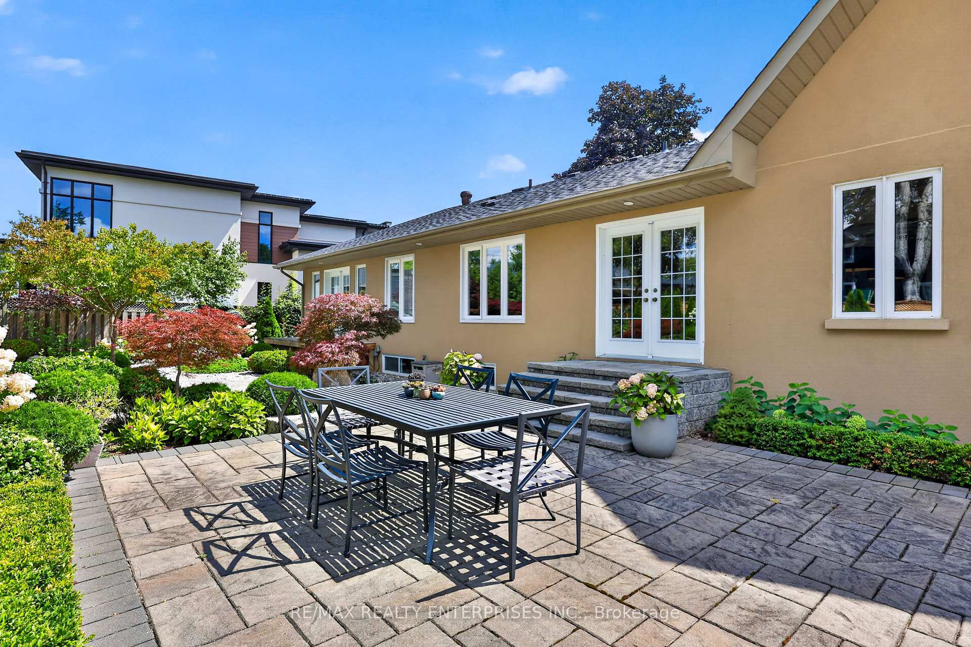 Photo 43 of 273 Savoy Crescent, Oakville, Southwest — HOMEH
