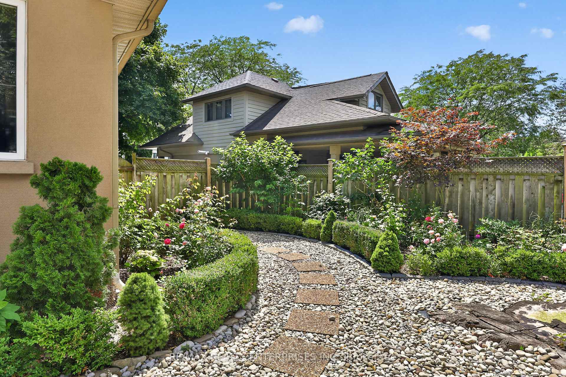 Photo 48 of 273 Savoy Crescent, Oakville, Southwest — HOMEH