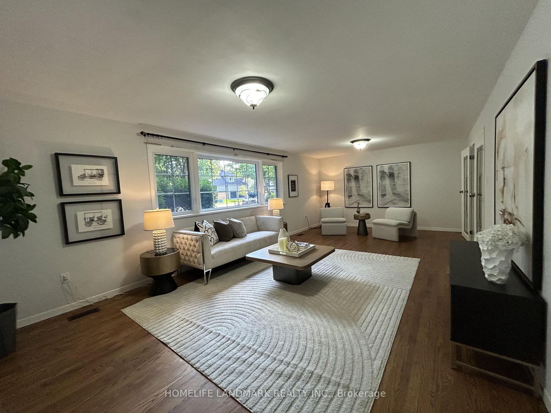 Photo 12 of 2410 Prince John Boulevard, Mississauga, Sheridan — HOMEH