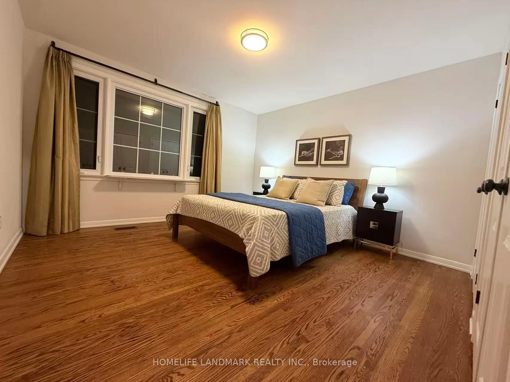 Photo 20 of 2410 Prince John Boulevard, Mississauga, Sheridan — HOMEH