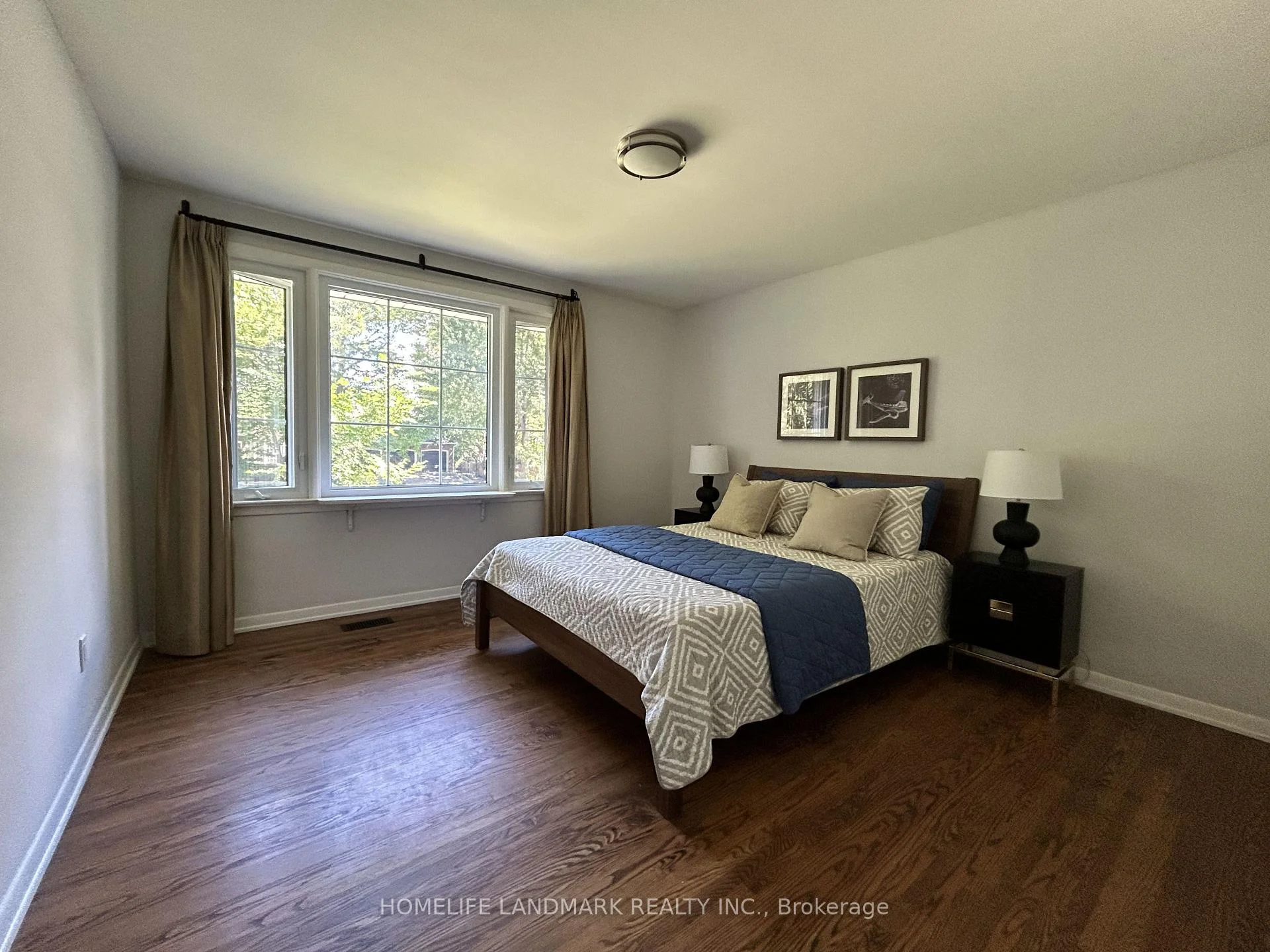 Photo 29 of 2410 Prince John Boulevard, Mississauga, Sheridan — HOMEH