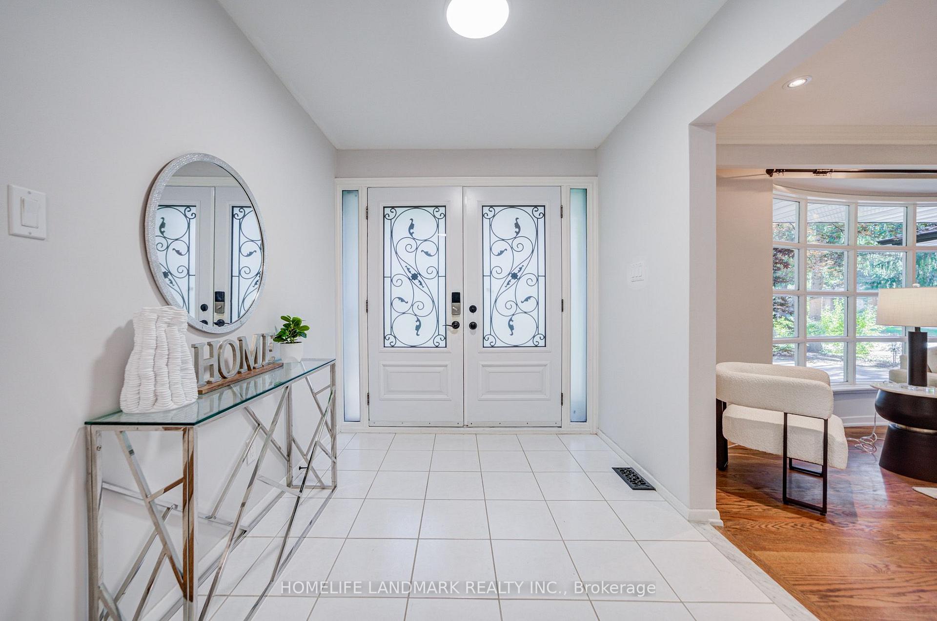 Photo 9 of 2410 Prince John Boulevard, Mississauga, Sheridan — HOMEH