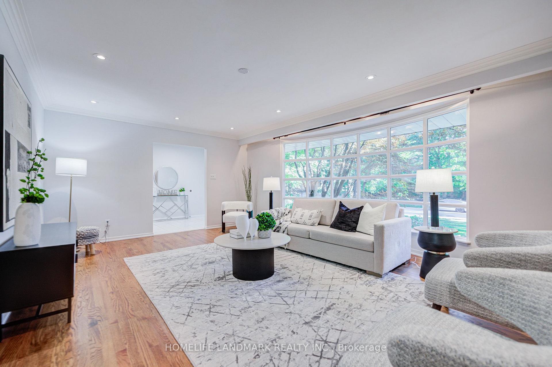 Photo 15 of 2410 Prince John Boulevard, Mississauga, Sheridan — HOMEH
