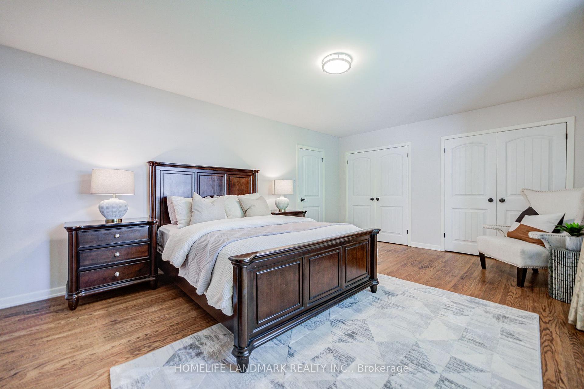 Photo 35 of 2410 Prince John Boulevard, Mississauga, Sheridan — HOMEH