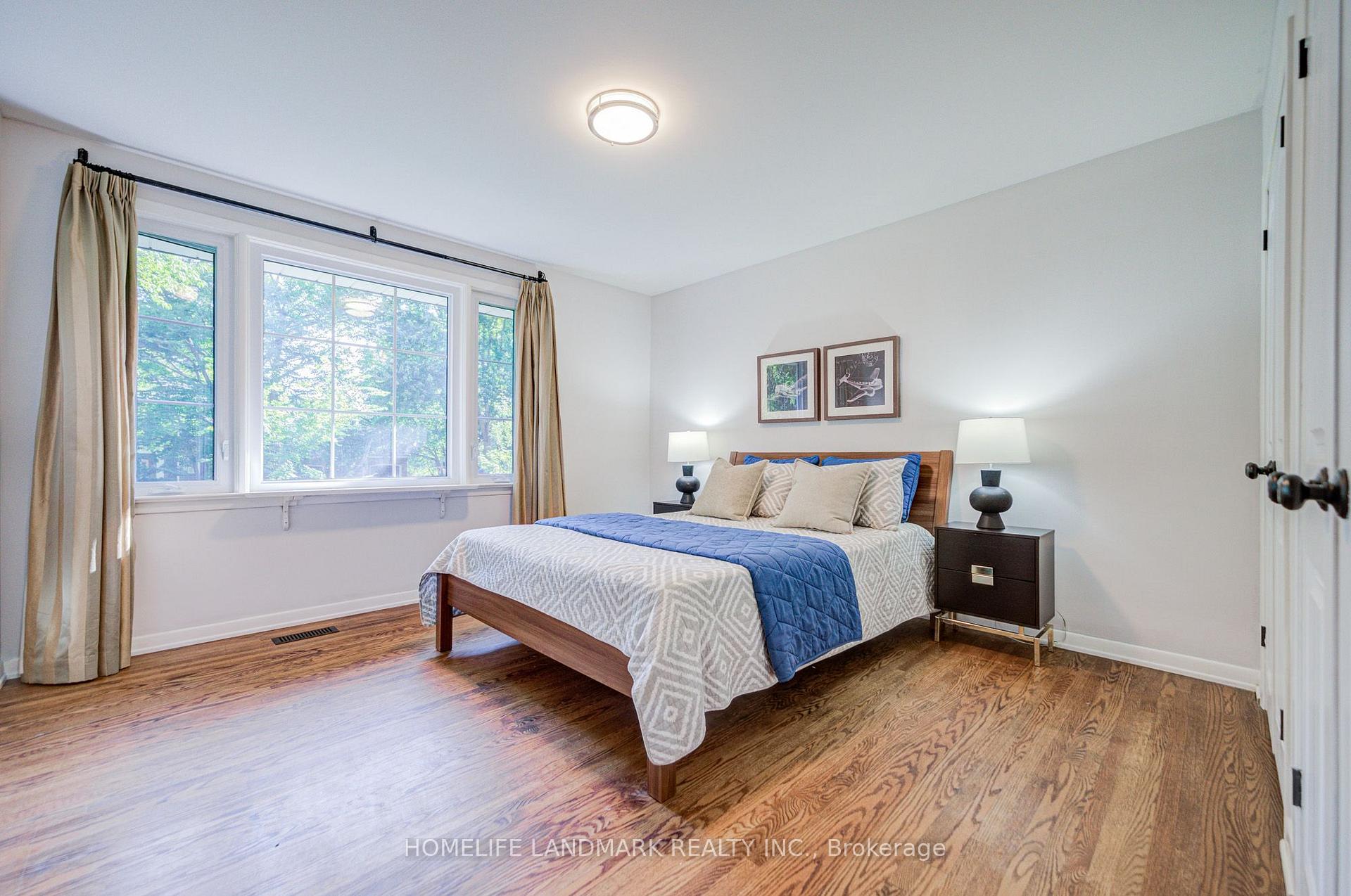 Photo 40 of 2410 Prince John Boulevard, Mississauga, Sheridan — HOMEH