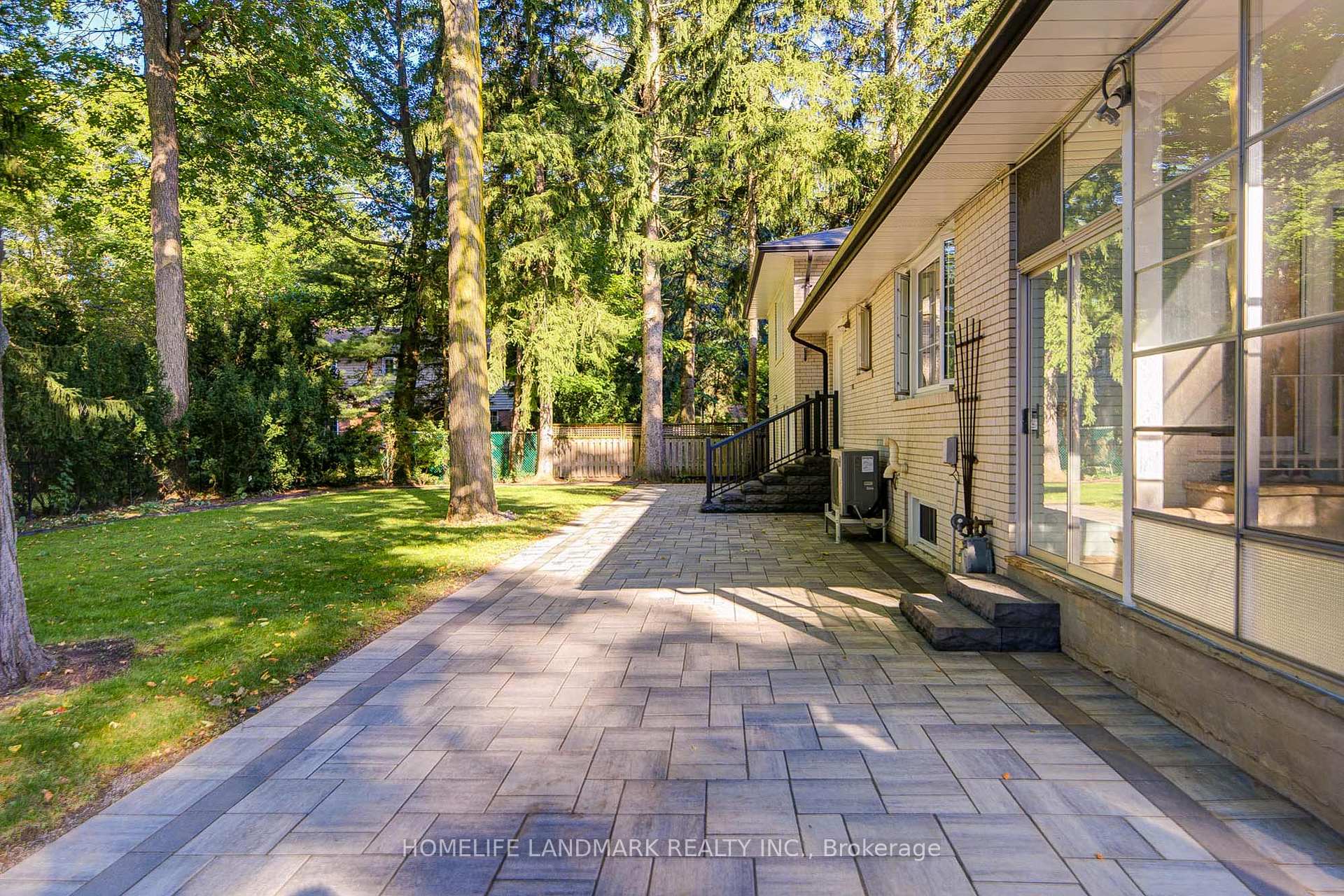 Photo 57 of 2410 Prince John Boulevard, Mississauga, Sheridan — HOMEH