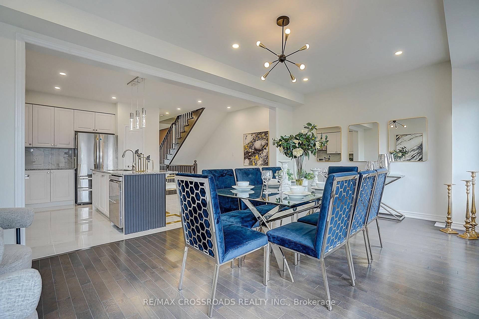 Photo 18 of 37 Mccague Avenue, Richmond Hill, Rural Richmond Hill — HOMEH