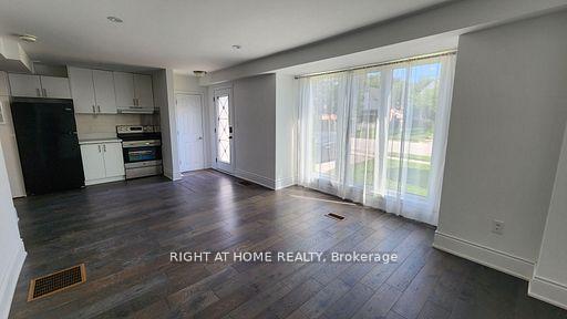 Photo 3 of 82 Ellington Drive, Scarborough, Wexford-Maryvale — HOMEH