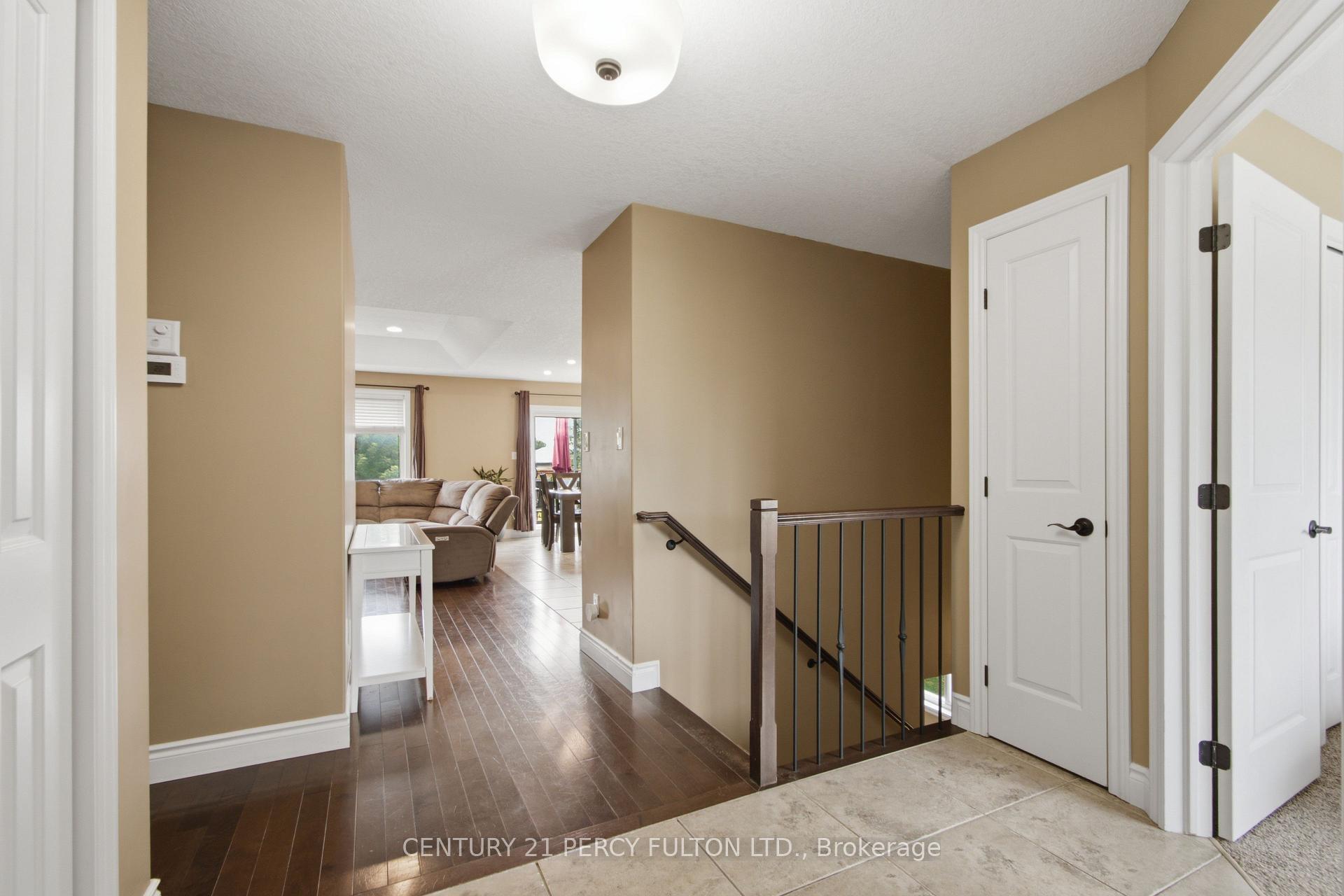Photo 6 of 28 Freedom Crescent, Quinte West, Sidney Ward — HOMEH