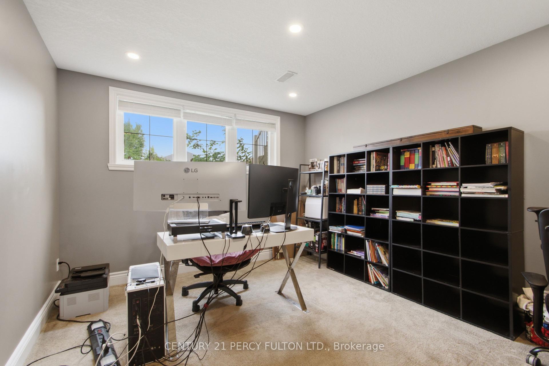 Photo 24 of 28 Freedom Crescent, Quinte West, Sidney Ward — HOMEH