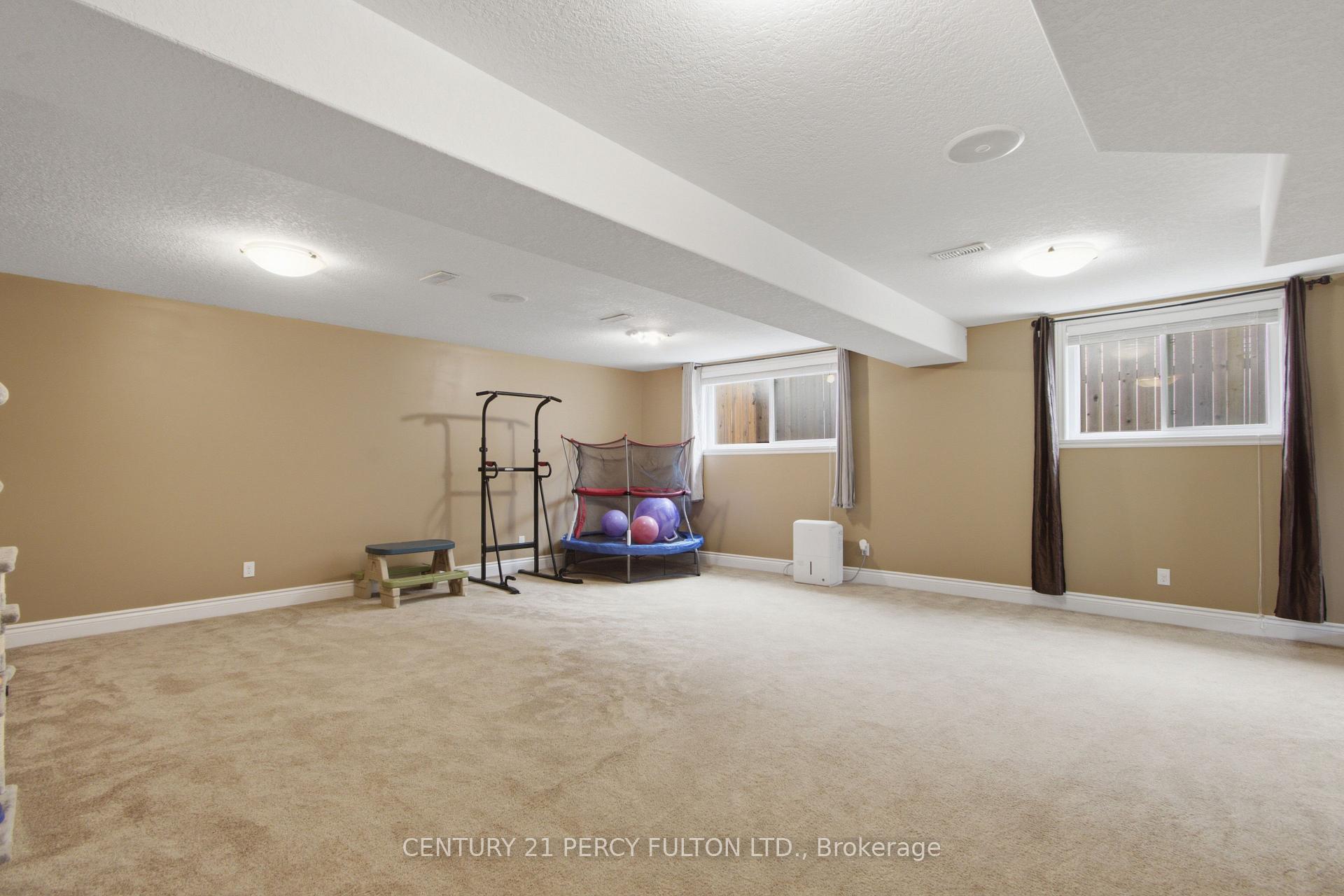 Photo 26 of 28 Freedom Crescent, Quinte West, Sidney Ward — HOMEH