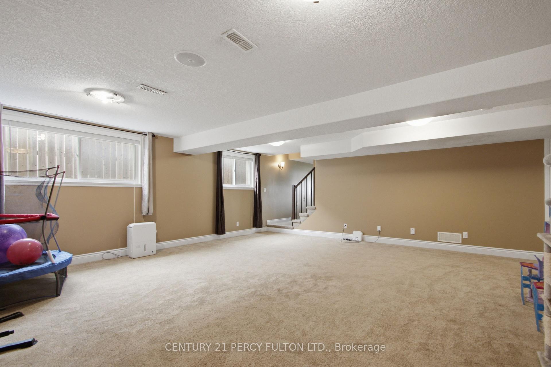 Photo 27 of 28 Freedom Crescent, Quinte West, Sidney Ward — HOMEH