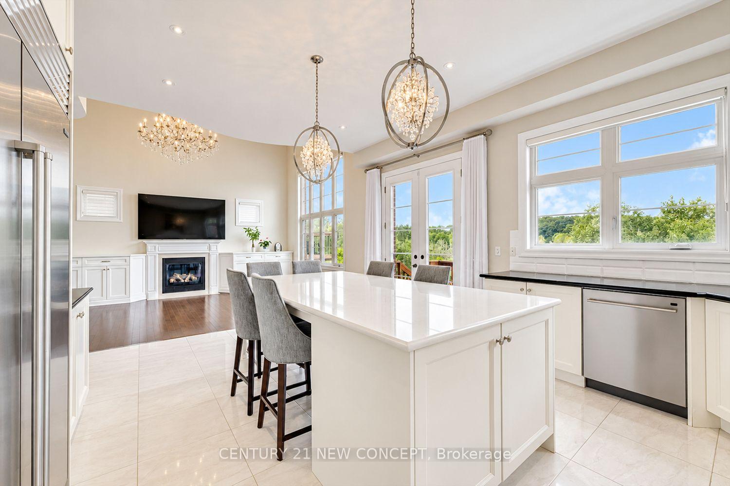 Photo 56 of 104 Burns Boulevard, King, King City — HOMEH