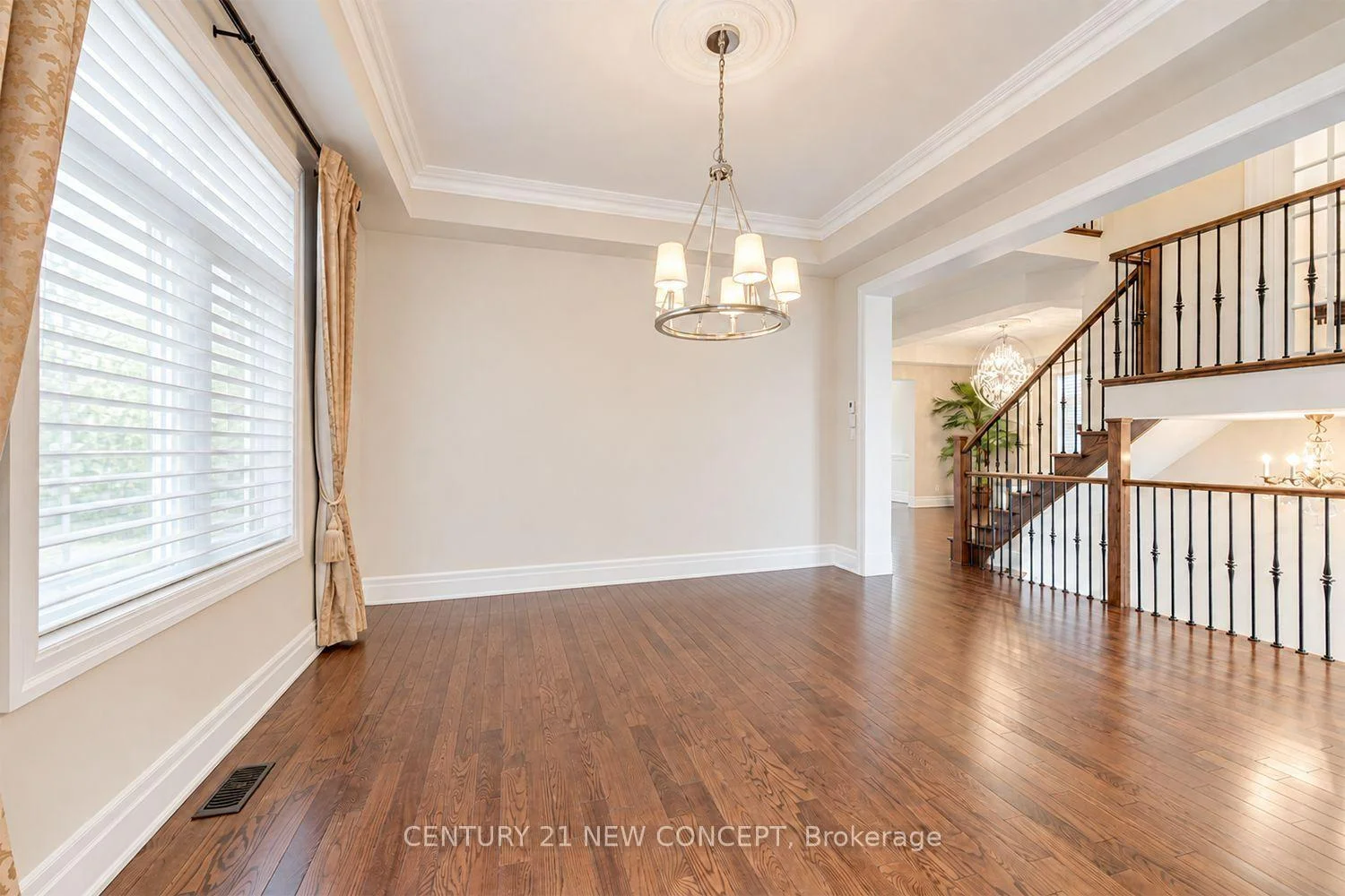 Photo 30 of 104 Burns Boulevard, King, King City — HOMEH