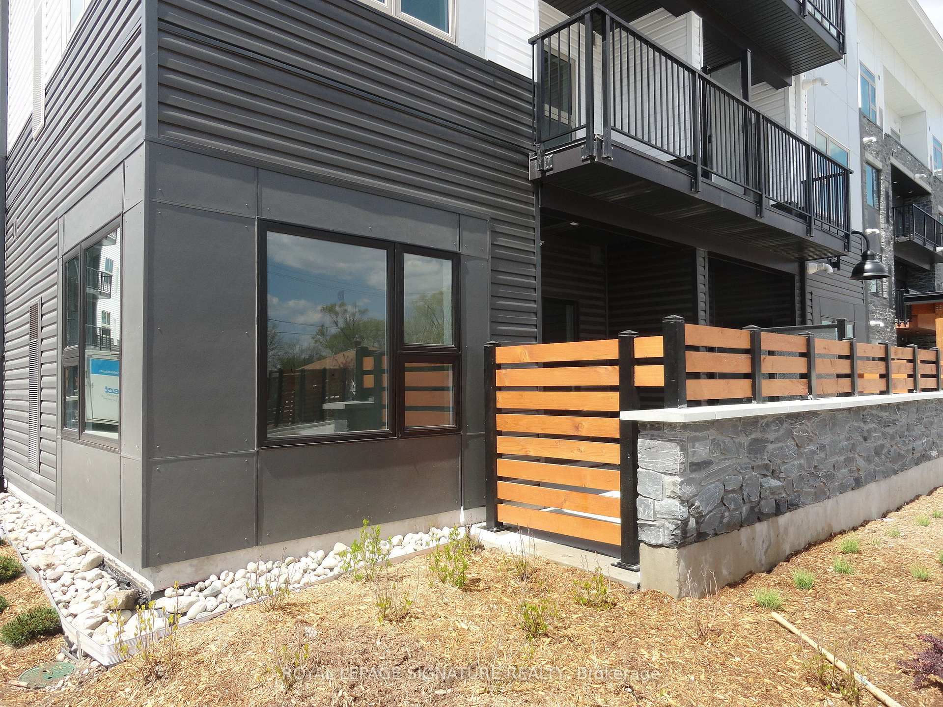 Photo 20 of Unit 112, 110 Fergus Avenue, Kitchener, Stanley Park — HOMEH