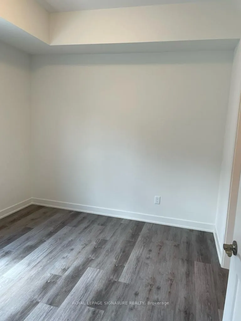 Photo 13 of Unit 112, 110 Fergus Avenue, Kitchener, Stanley Park — HOMEH