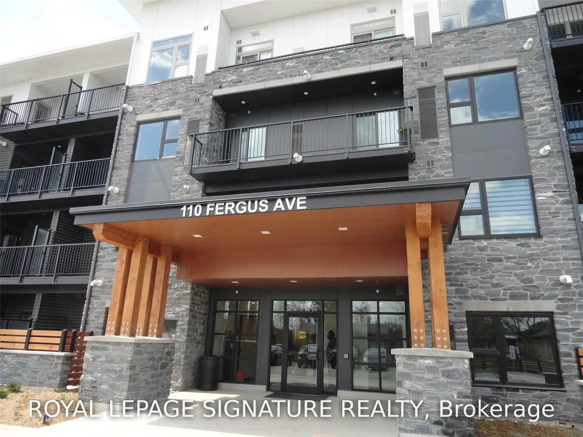 Photo 2 of Unit 112, 110 Fergus Avenue, Kitchener, Stanley Park — HOMEH