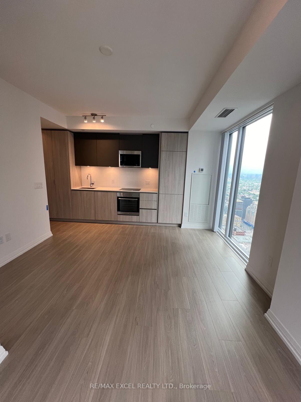 Photo 2 of Unit 4305, 8 Widmer Street, Toronto, Waterfront Communities — HOMEH