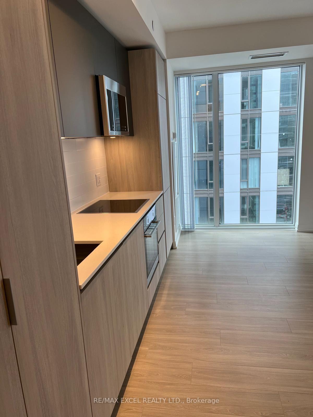Photo 3 of Unit 4305, 8 Widmer Street, Toronto, Waterfront Communities — HOMEH