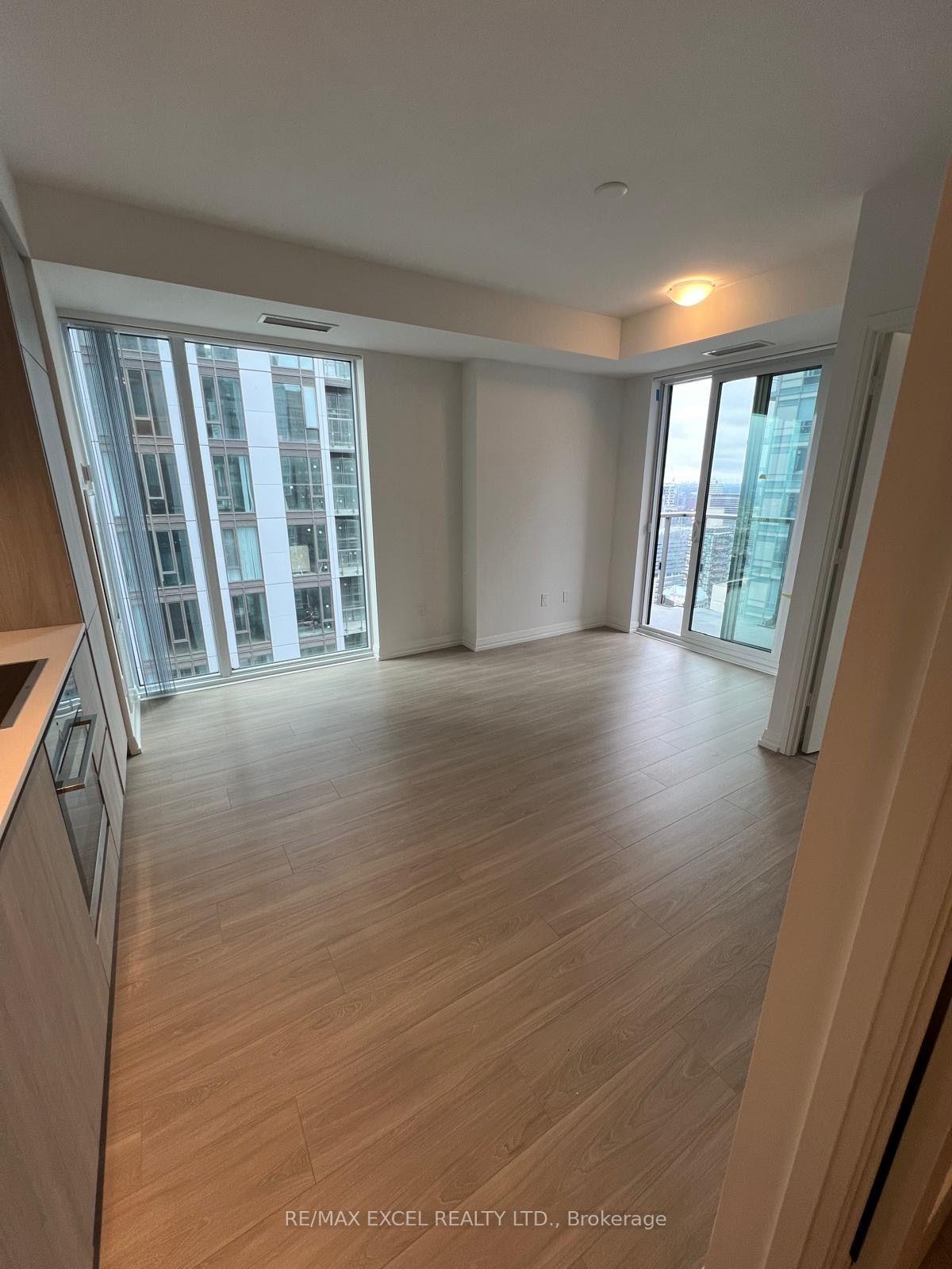 Photo 4 of Unit 4305, 8 Widmer Street, Toronto, Waterfront Communities — HOMEH