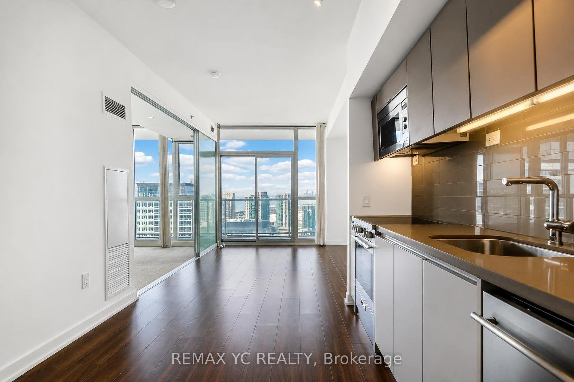 Photo 6 of Unit 4611, 75 Queens Wharf Road, Toronto, Waterfront Communities — HOMEH