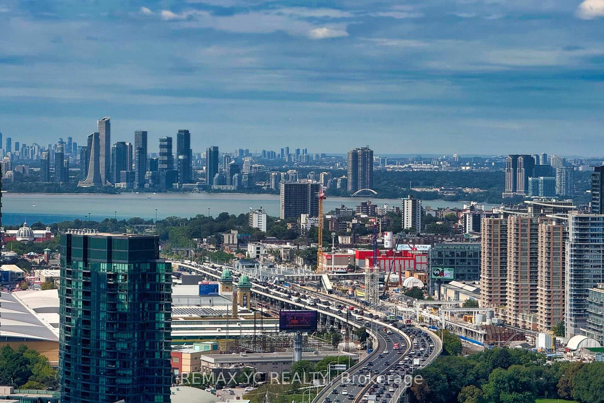 Photo 26 of Unit 4611, 75 Queens Wharf Road, Toronto, Waterfront Communities — HOMEH
