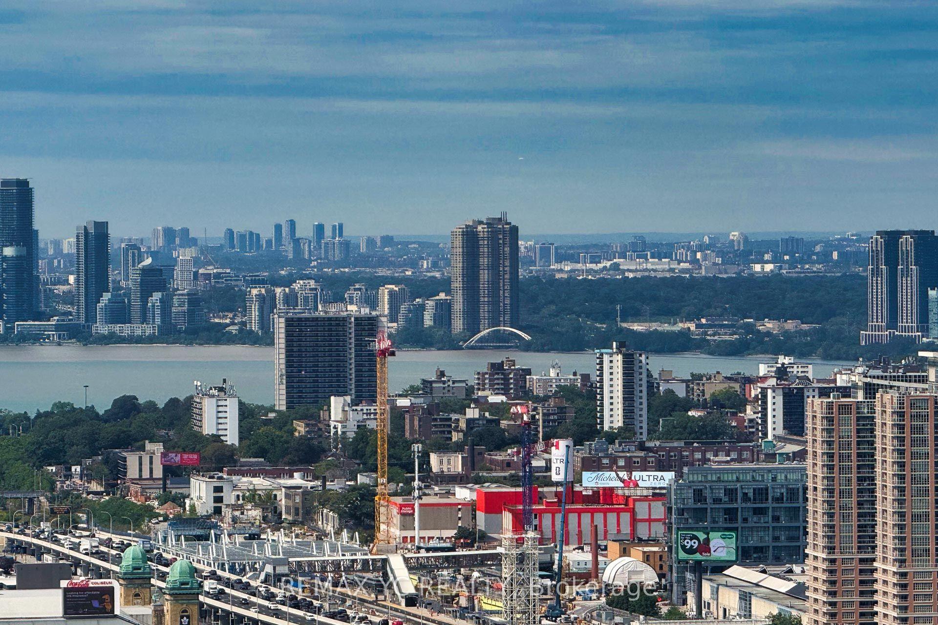 Photo 28 of Unit 4611, 75 Queens Wharf Road, Toronto, Waterfront Communities — HOMEH